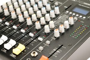 Професионален аудио миксер с вграден дигитален ефект 8 канален IHOS I MIX 8 | AVStore