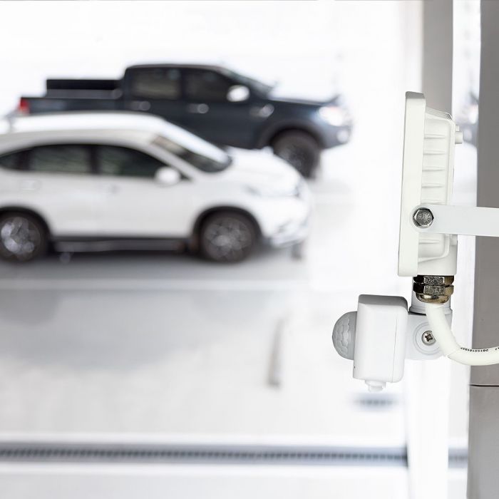 457-a1_1087 LED прожектор със сензор за движение 30W 3000K VT-30-S V-TAC бял | AVStore